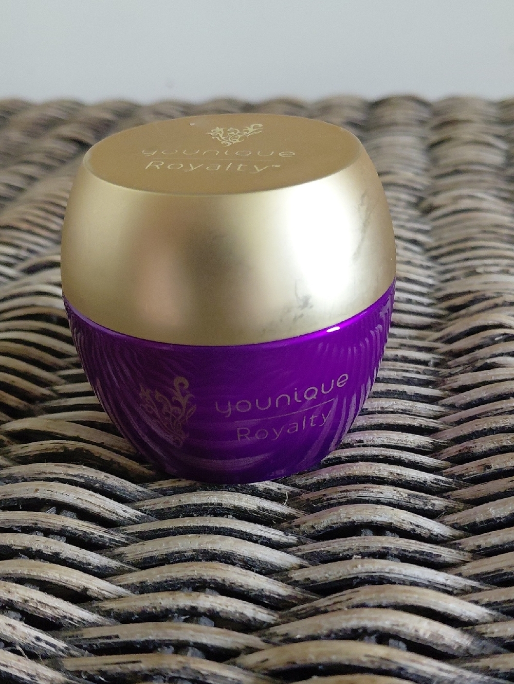 Younique Royalty Exfoliating Mask